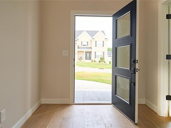 2nd image of 895 Shady Hill Dr