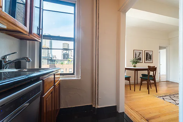 Rented by Platinum Properties | media 16