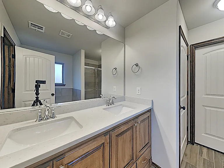 7050 Richardson Ct — Photo 12
