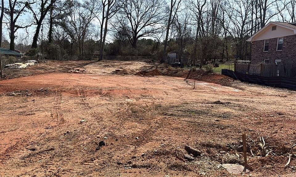1st image of 2892 Hill Cir #7