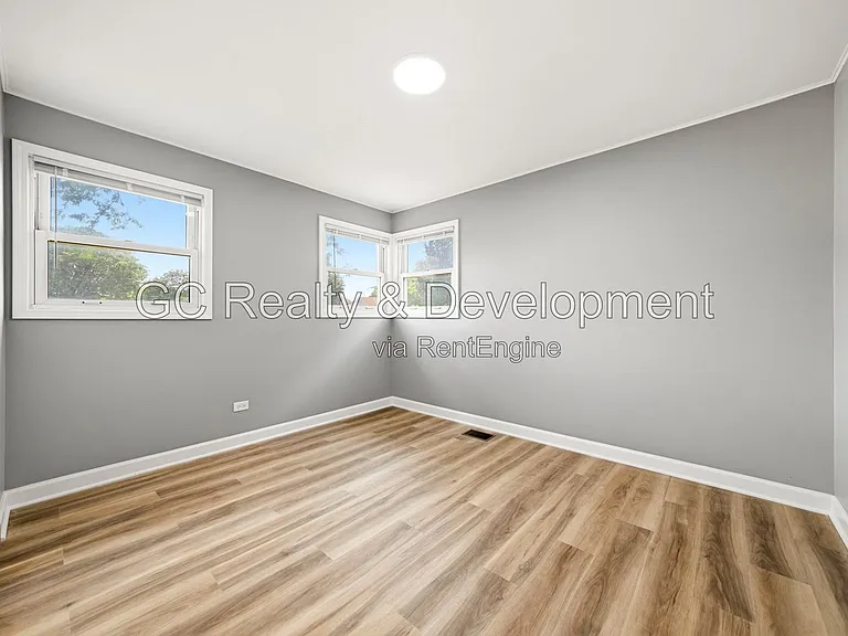 2804 School Dr — Photo 12