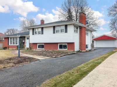 1111 Blanchard St, Downers Grove, IL, 60516
