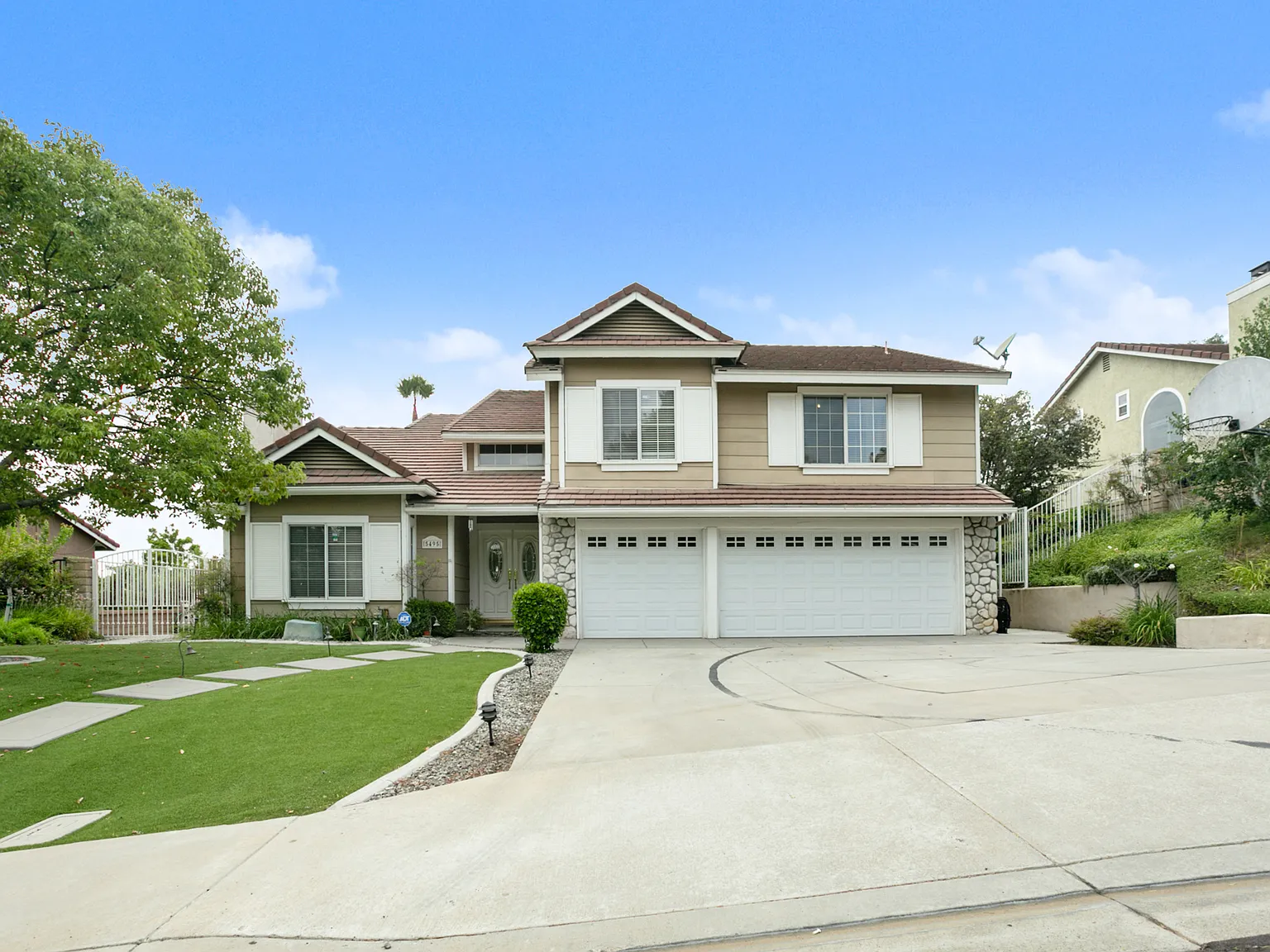 4 bed, 3113 sqft, $6,835 — Photo 1