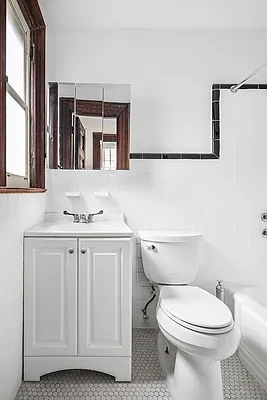 Rented by Compass | media 37