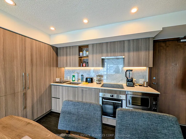 19 Bathurst St #1905 — Photo 3