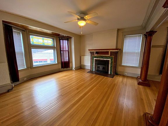 2nd image of 1448 Lake Dr SE #3