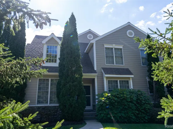 26461 Fieldstone Dr #1, Novi, MI 48374