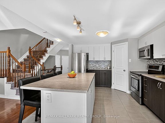 5th image of 457 Barrick Hill Rd