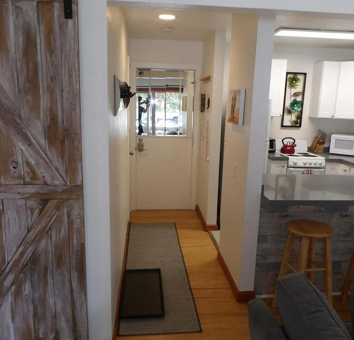260 2nd Avenue South - 15 — Photo 1