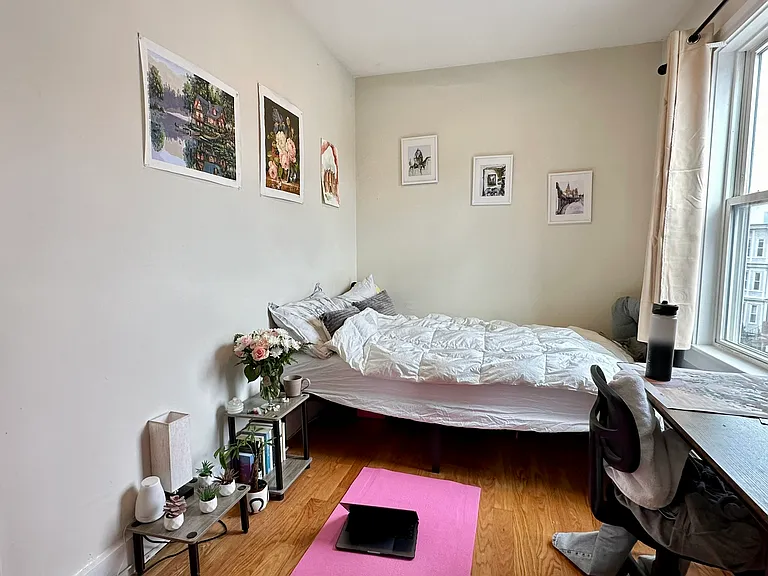 839 Parker St #1R — Photo 7