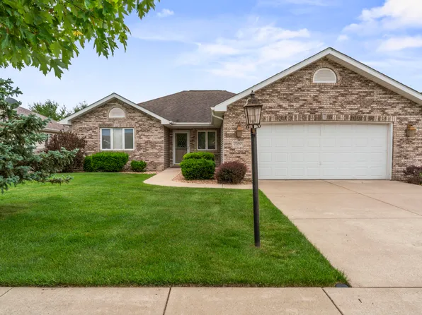 1169 Village Ct, Crown Point, IN 46307