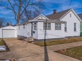 1307 W Walnut St, Bloomington, IL 61701