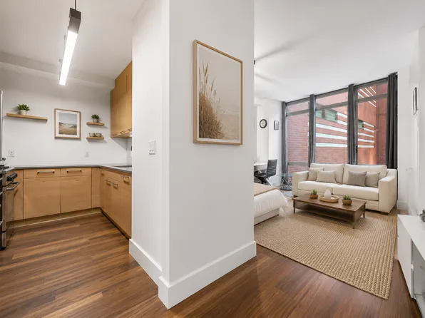 333 East 91st Street image 1 of 11