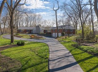 6040 Mad River Rd, Dayton, OH 45459