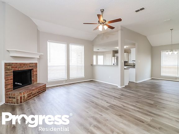 4th image of 3962 Colorado Springs Dr