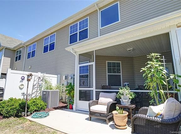 4th image of 2793 Sawbridge Ln