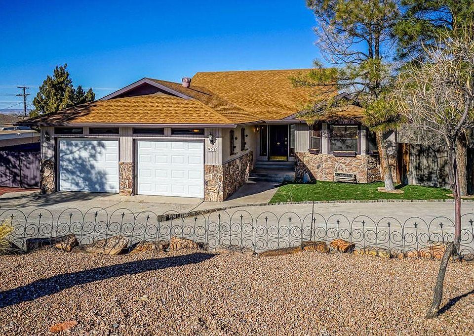 1st image of 909 Warm Sands Dr SE