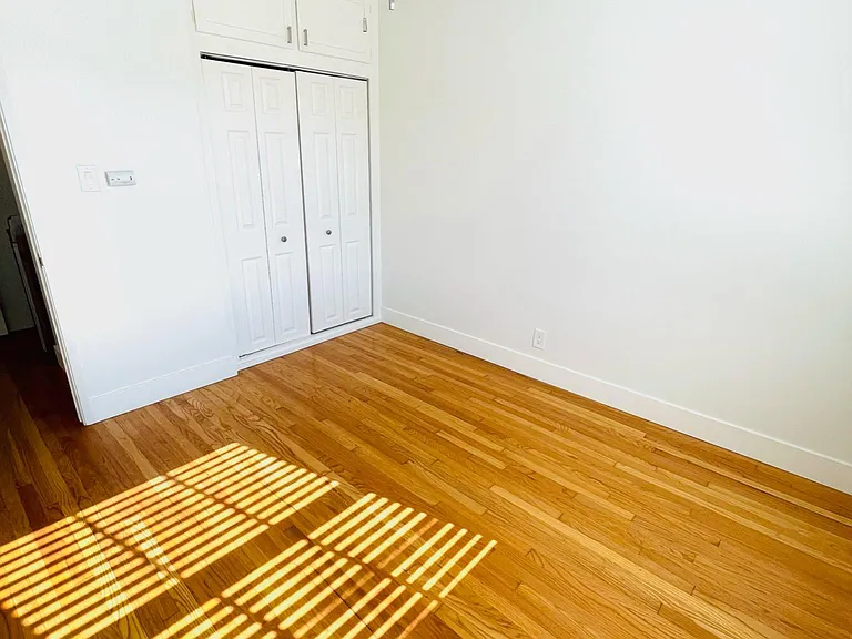 220 Argonne Ave #3 — Photo 12