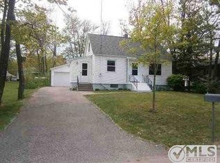 1937 Van Evera Ave, Marquette, MI 49855