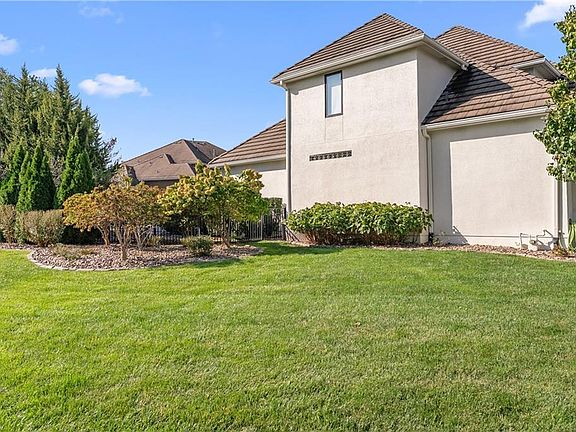 3rd image of 4206 NE Edmonson Ct