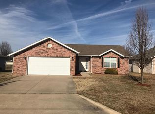 1709 Lucas Dr, Webb City, MO 64870