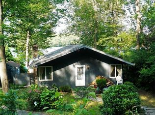 107 Lakeside Dr, Andover, CT 06232