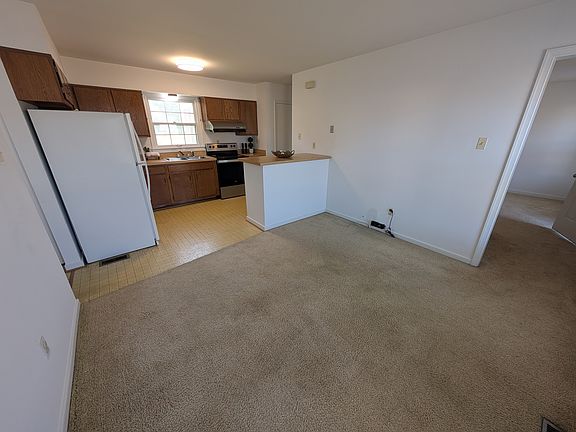 Kitchen and dining area