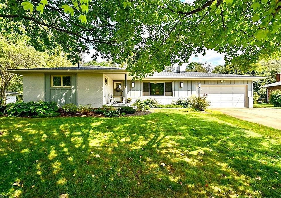 1st image of 441 Beaumont Dr