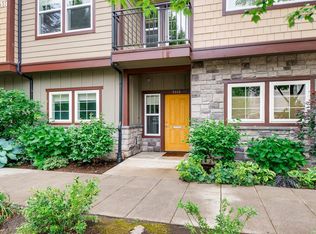 3306 SE Alder St #4, Portland, OR 97214