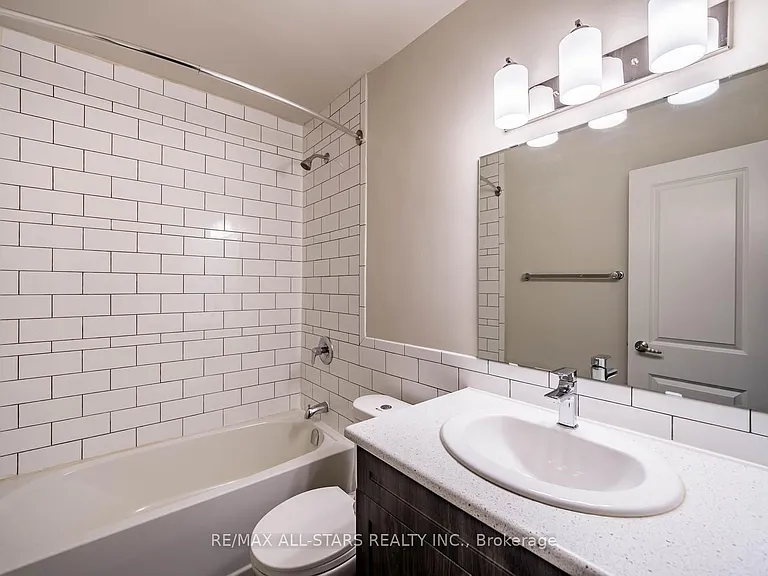 7 Albert St #116 — Photo 17