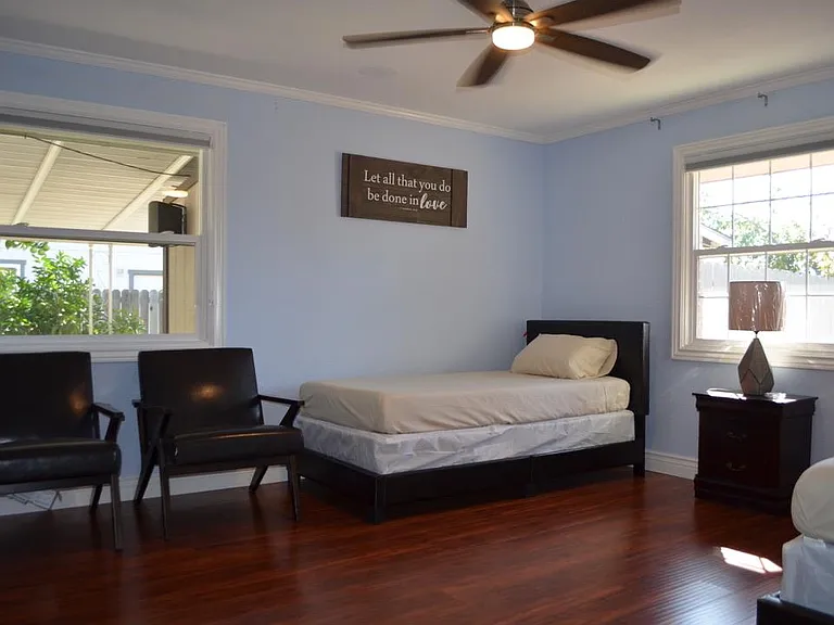 3941 Myrtle Ave — Photo 16