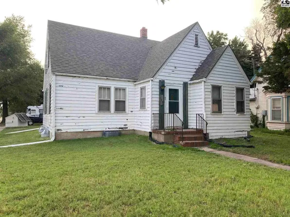 100 N 4th St, Canton, KS 67428