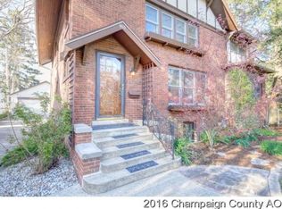 910 W Healey St, Champaign, IL 61821