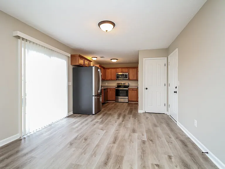 1021 Tammy Sue Ln — Photo 8