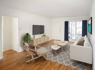 10584 Santa Monica Blvd #105, Los Angeles, CA 90025