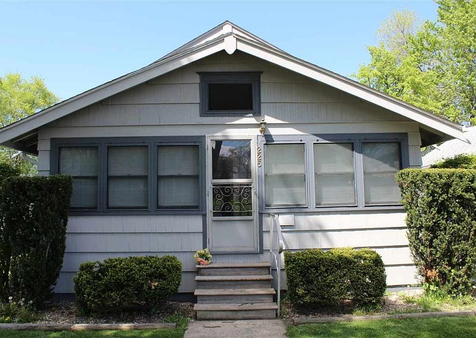 1st image of 225 Donmoyer Ave
