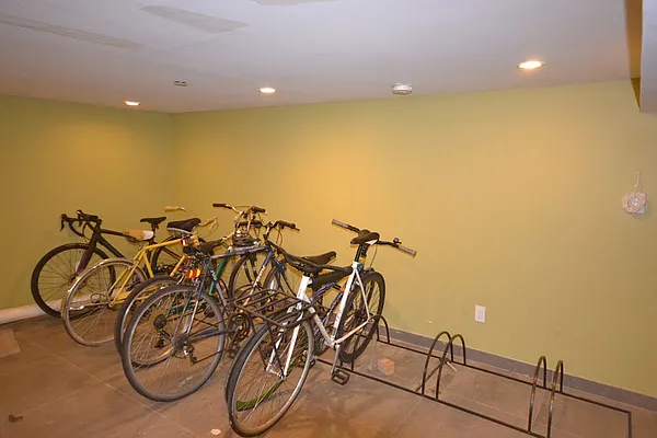 Rented by Bold New York | media 27