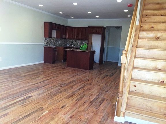 5th image of 15511 107th Ave