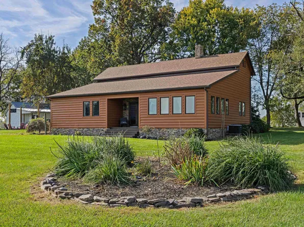 43 Virginia Mills Rd, Weyers Cave, VA 24486