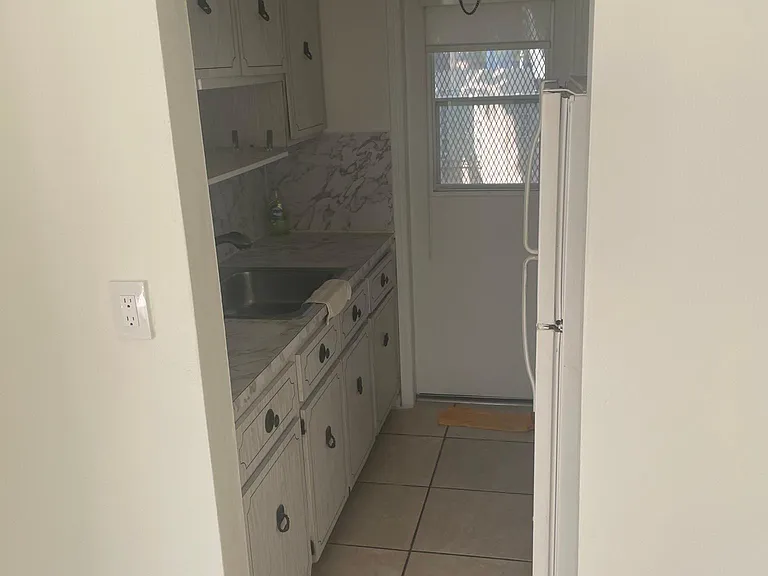 1023 NW 36th Ave #3 — Photo 7