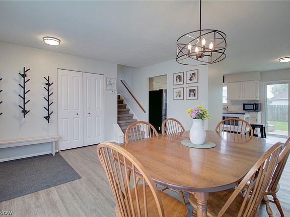 5th image of 1157 Novak Rd