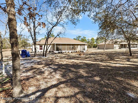 3rd image of 12519 Maleo Rd