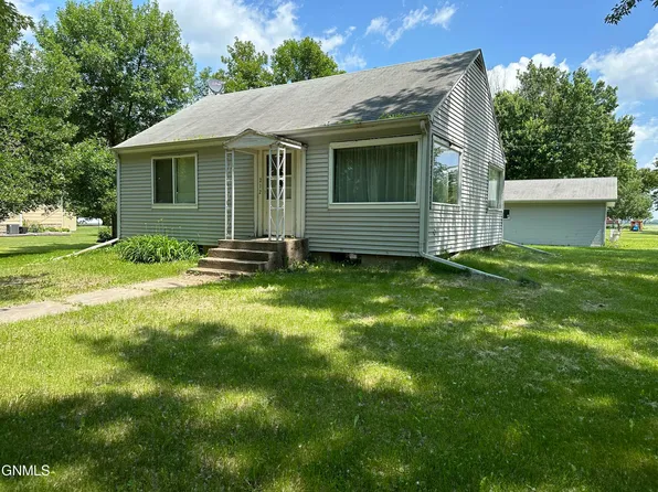 212 6th Ave, Valley City, ND 58461