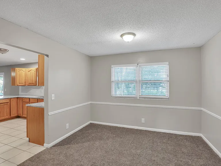 3917 Tara Hall Dr — Photo 10