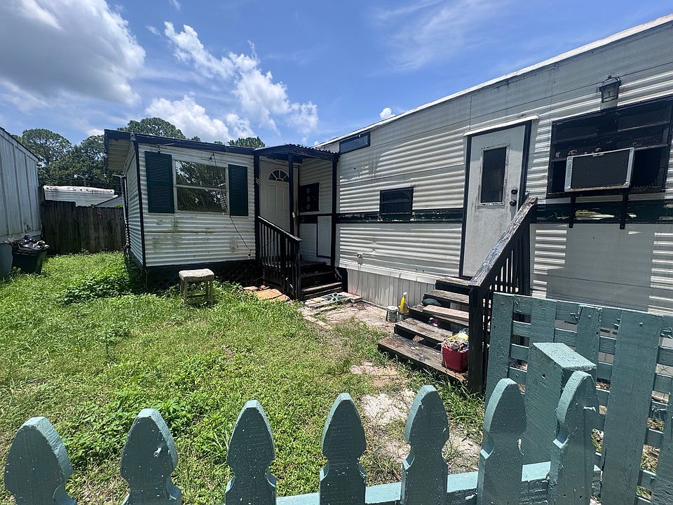 1st image of 4115 Aurora Rd #18