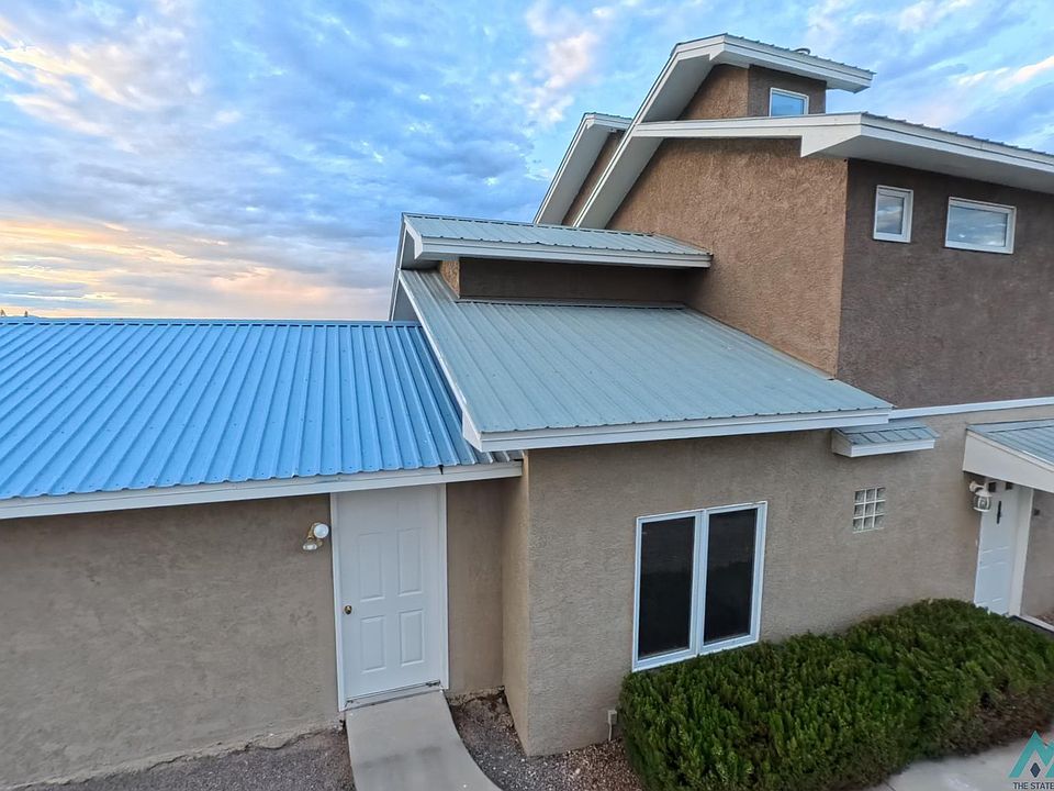 807 Skyline Dr, Elephant Butte, NM 87935 | MLS #20255407