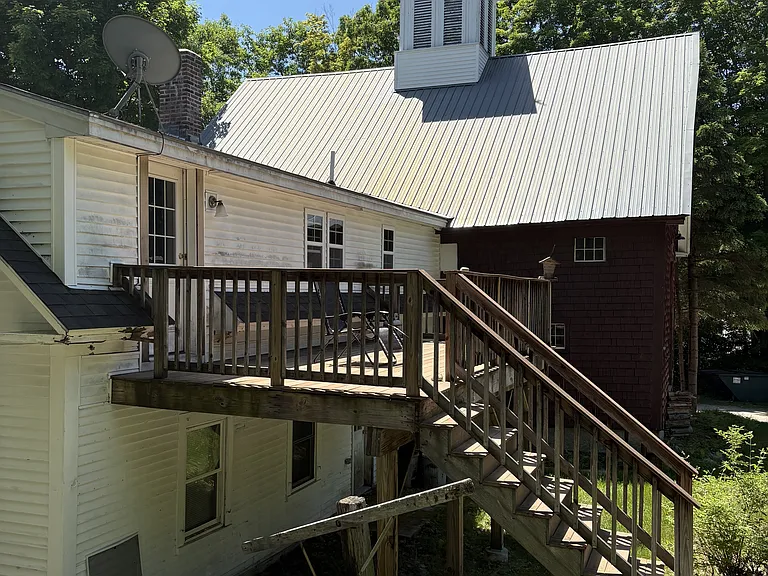115 Main St #D — Photo 2