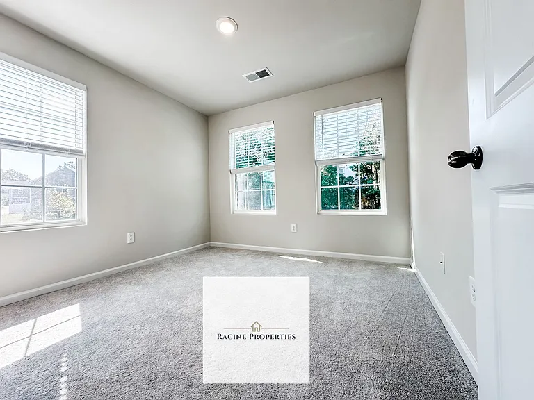 1 Trakas Ct — Photo 11