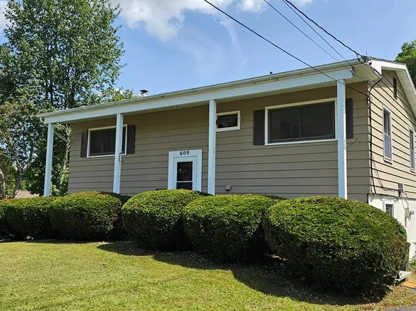 609 Billings Dr, Elmira, NY 14905