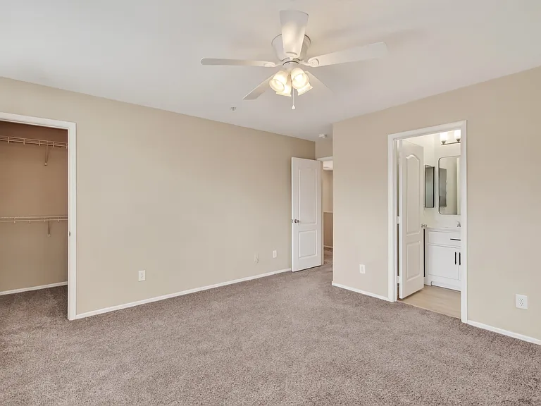 1089 Paradise Coach Dr — Photo 3